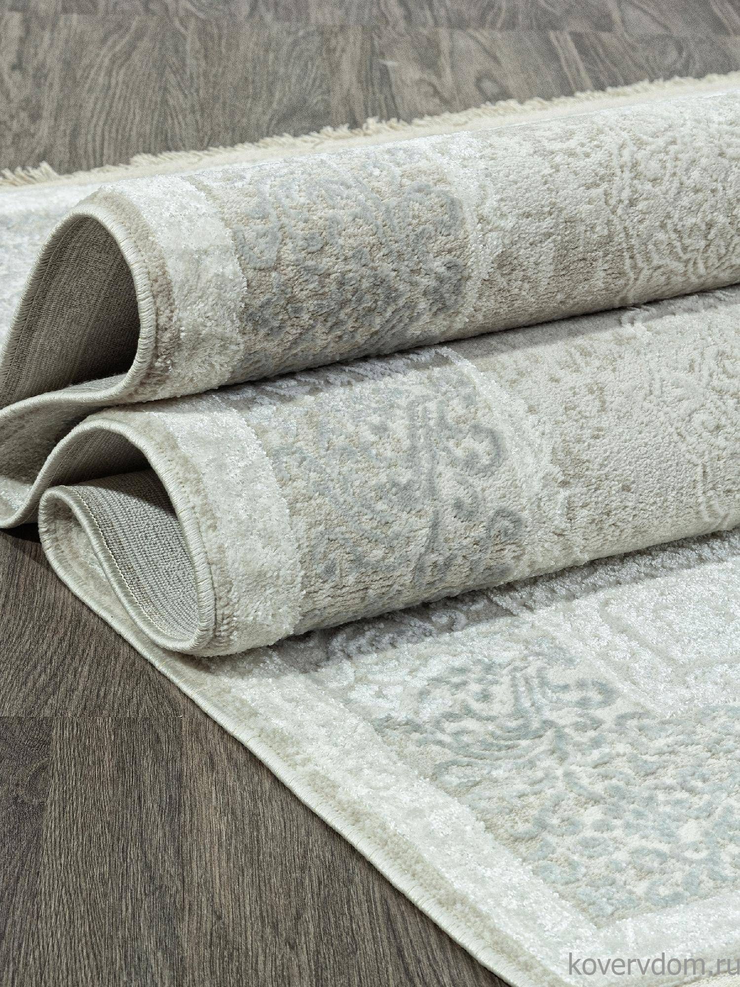 Ковер RUBI 26702A CREAM / BEIGE