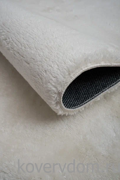 Ковер из искусственного меха Chic 1000A CREAM_1005 Ковер из искусственного меха Chic 1000A CREAM_1005