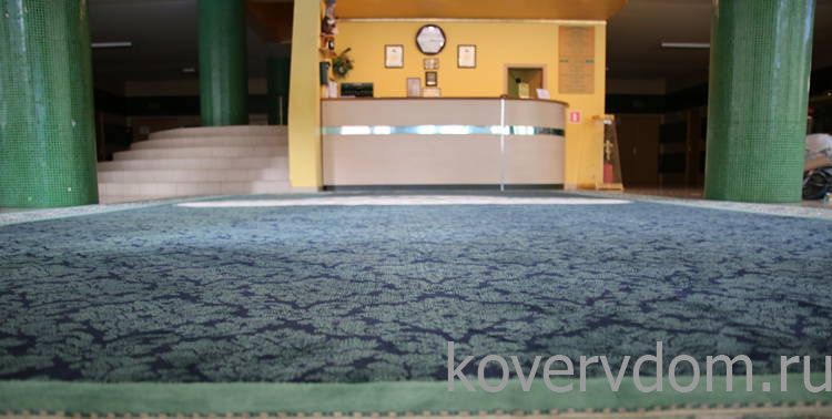 Ковер сшивной с символикой дома отдыха Ковер сшивной с символикой дома отдыха