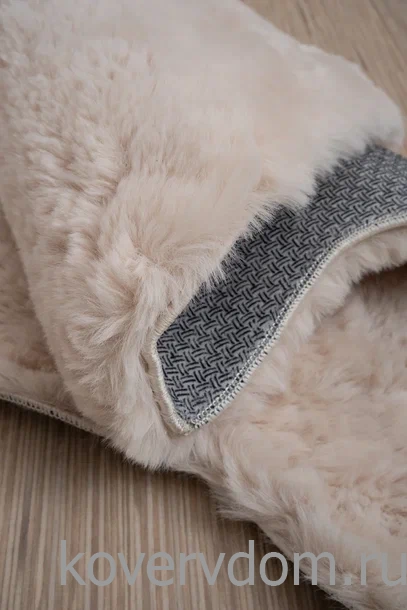 Ковер из искусственного меха Krolik 1000A T2408_BEIGE шкура Ковер из искусственного меха Krolik 1000A T2408_BEIGE шкура