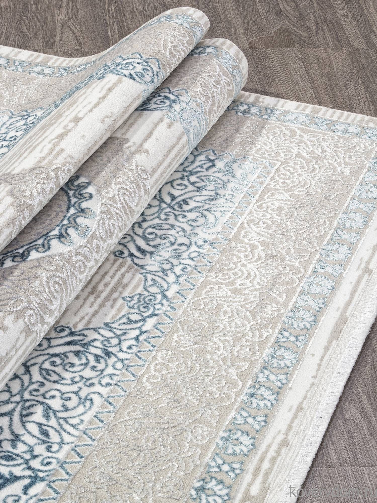 Ковер ALFANI Q012A BLUE FDY / CREAM SHRINK Ковер ALFANI Q012A BLUE FDY / CREAM SHRINK